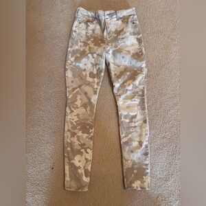 Old Navy Neutral Camouflage Pants size 10
